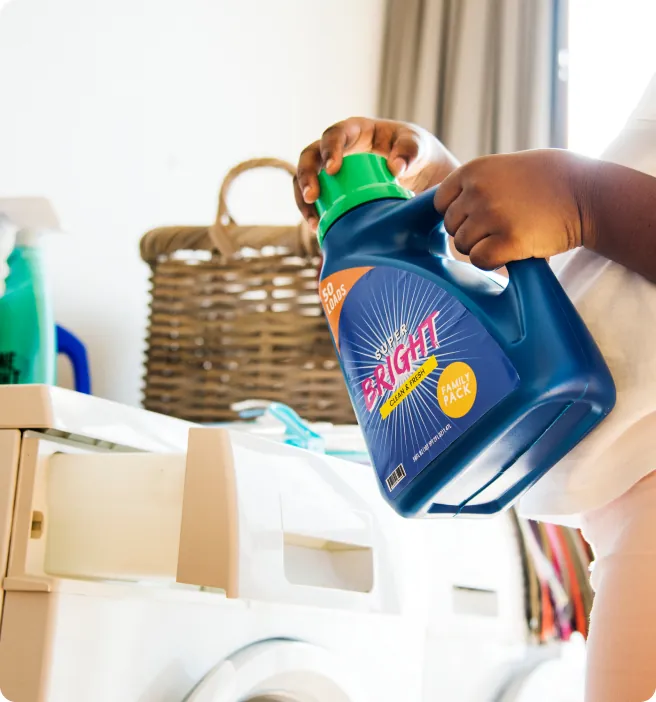 Etiquetas autoadhesivas impresas con tecnología flexográfica y digital